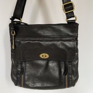 Fossil Stanton Traveler Crossbody in Black Leather